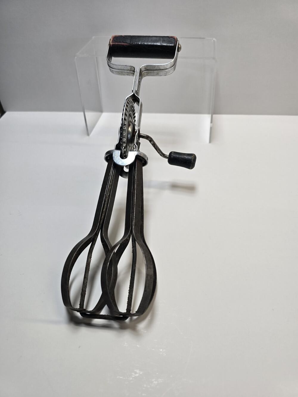 ANDROCK PRODUCT Black Wood Handle Egg Beater USA Made